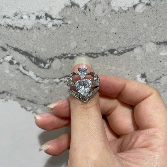 Crown Heart Silver Statement Ring set - Picture 4 of 17